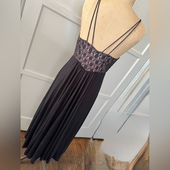 Vintage J. Peterman black lace sexy nightgown, roomy, comfy, vamp, sleepwear - Picture 6 of 11